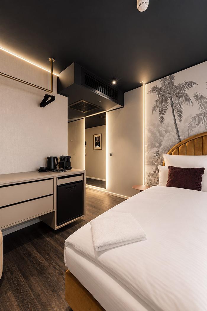Comfort Room with Balcony - view 4