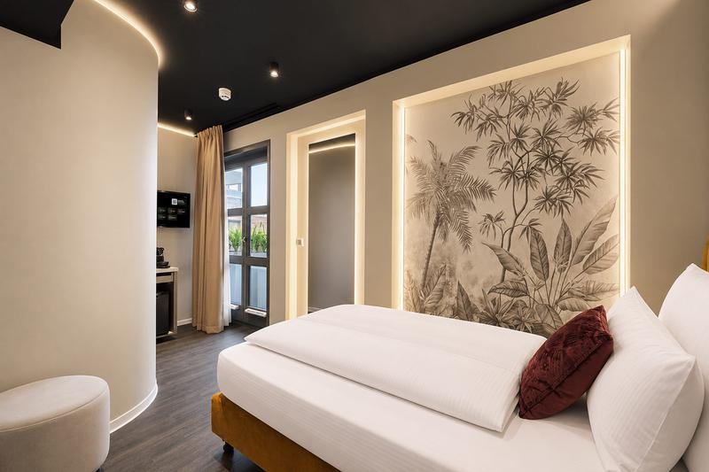 Single Room with Balcony - view 1