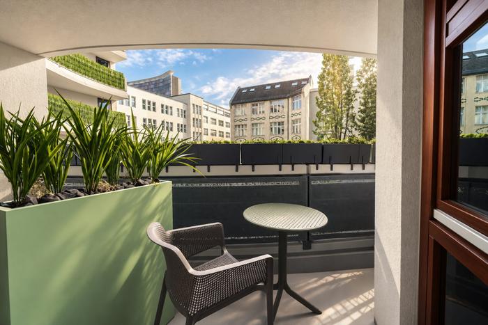 Single Room with Balcony - view 4